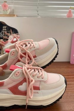 New Korean Women Sneakers Strawberry Pink Kawaii Love Sports Daddy Shoes Versatile Casual Platform Vulcanize Tennis