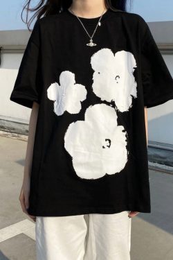 Abstract White Flower Floral Pattern Artistic Oversized T Shirt Retro Vintage Trends Cute Aesthetic Fashion Y2k 2000s 90s 80s Style
