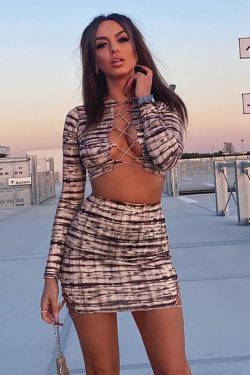 Amazingly � Sexy Y2k Style Satin 2 Piece Outfit Set Long Sleeve Cropped Mini Dress