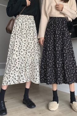 Black And White Flowy Flower Print A Line Long Midi Skirt Maxi Skirt Retro Vintage Trends Cute Aesthetic Fashion Y2k 2000s 90s Trend