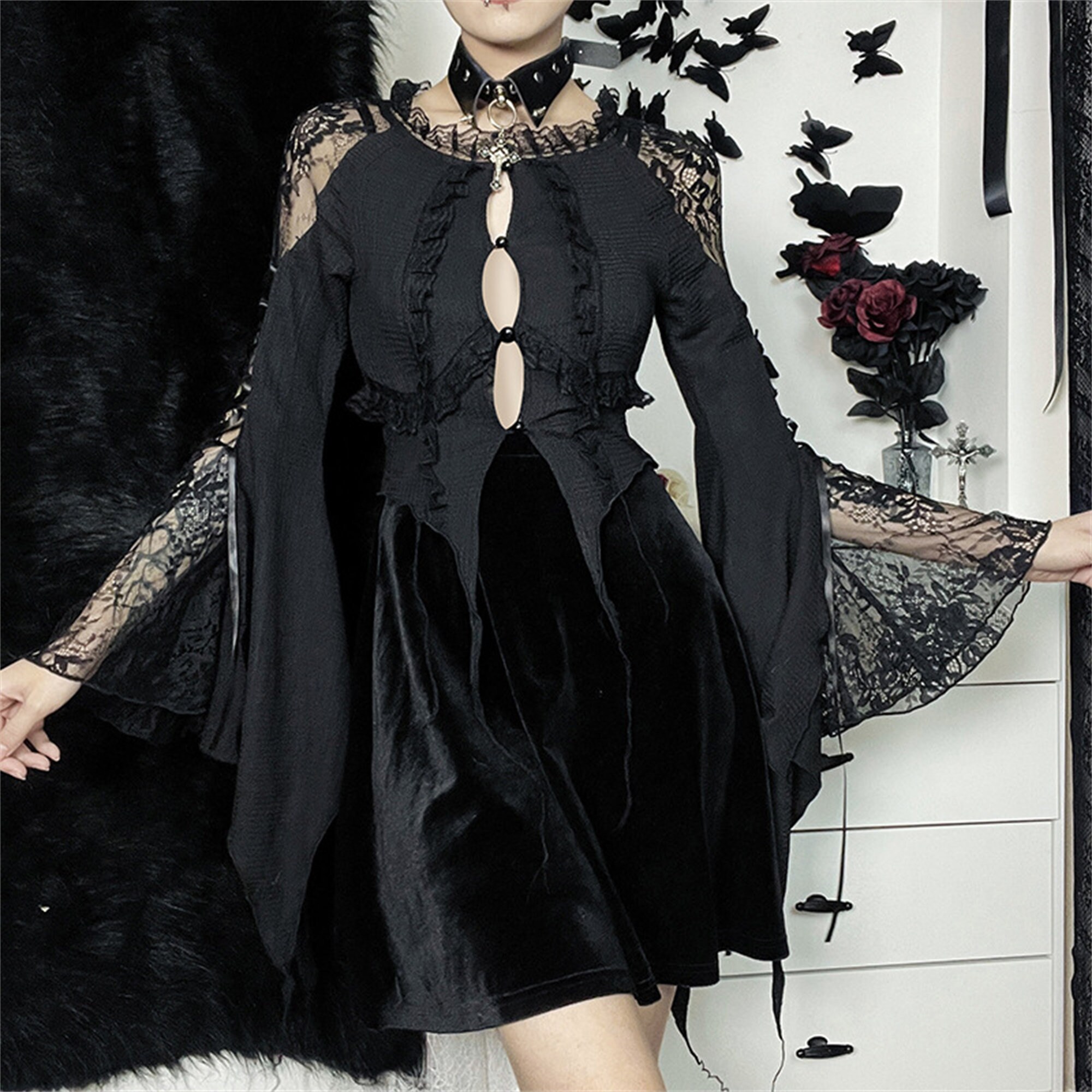 Dark Hollow Sexy Ripped Bat Sleeve Lace Top Halloween Black Cosplay Witch Crop Top Gothic Sexy Tulle Bustier Top Gothic Sheer Crop Top
