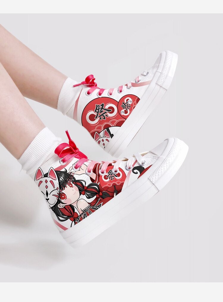 Desingers Fashion Sneakers Kawaii Girls Students Graffiti Canvas Shoes Female Ladies Casual Plimsolls High Tops Cute Unisex Size 34 46