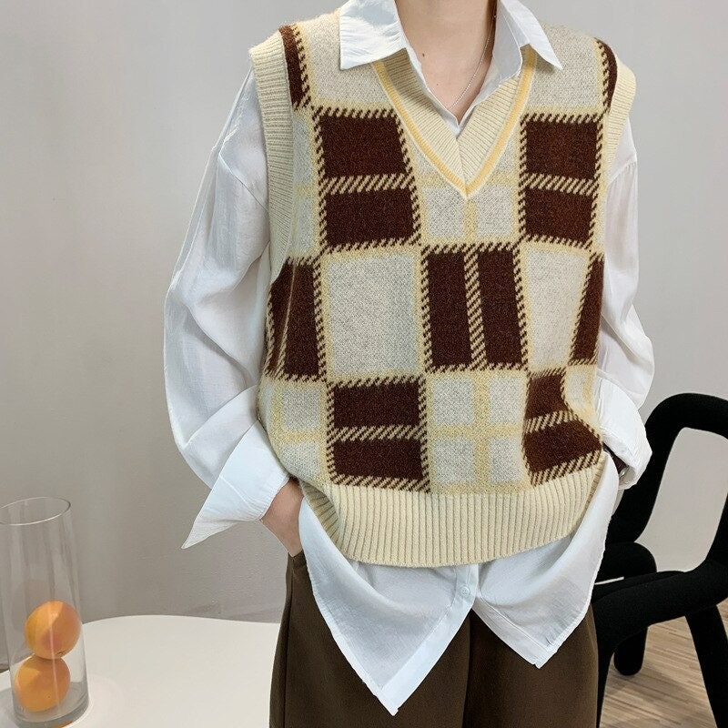 Fall Light Academia Clothing Crochet Sweater Vest For Women Minimalist V Neck Embroidery Classic Casual Stylish Christmas Vest