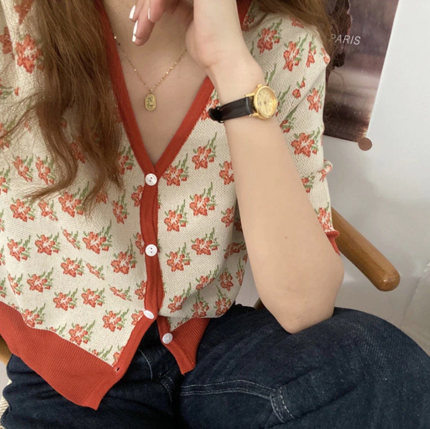 Flower Pattern Short Sleeved Cardigan Button Up Retro Vintage Trends Cute Aesthetic Fashion Y2k 2000s 90s Style Red Blue White Cream