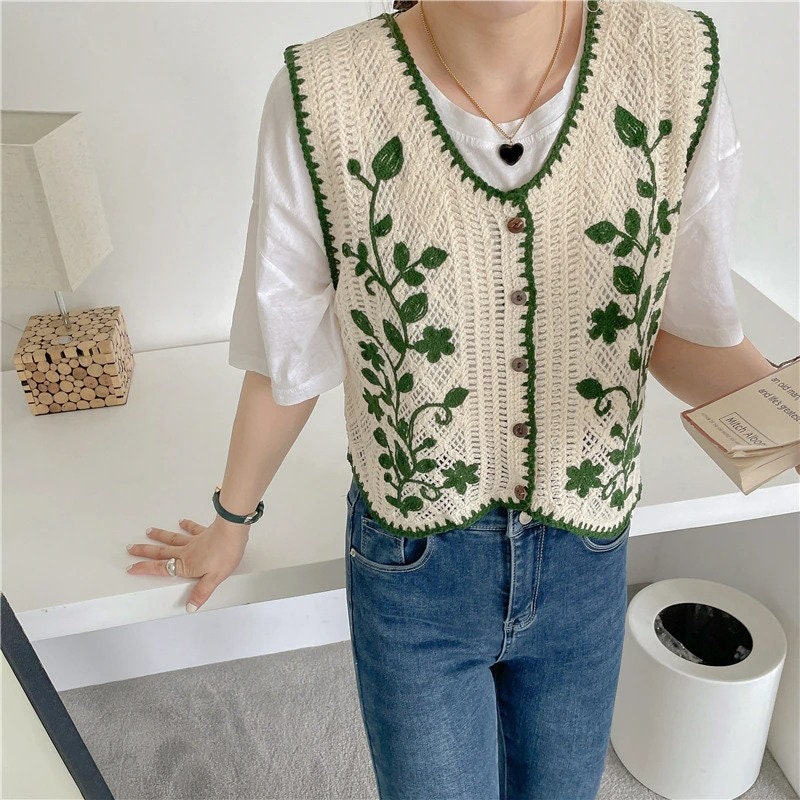 Light Academia Clothing Vintage Embroidery V Neck Floral Sweater Vest For Woman Cottagecore Clothing Chunky Knit Sweater Vest