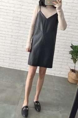 Sleeveless Aesthetic Pleated Backless Mini Dress Y2k Clothing Trendy Clothes New Women's Leather Dress Casual New V Neck Pu Leather Dresses