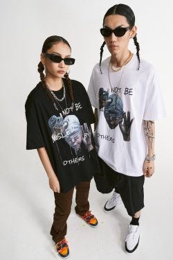 Streetwear Blind Boy Spray Paint Artwork Tee Shirt Urban Fashion Short Sleeves Black Graphic T Shirt