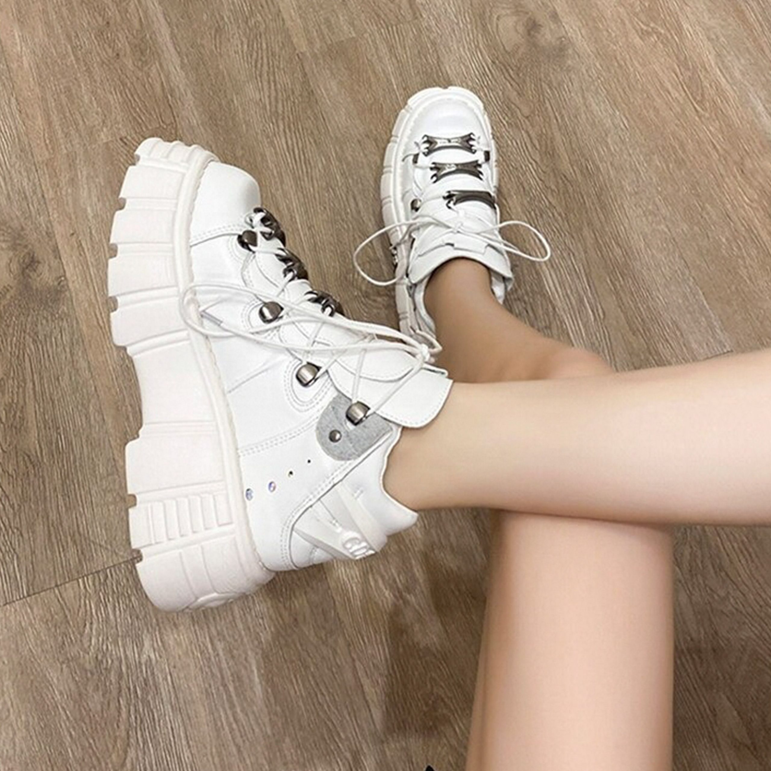 Thick Bottom Creeper Shoes Aesthetic Shoes British Style Retro Shoes Gothic Shoes Chunky Heel Punk Shoes Lace Up Shoes Platform Shoes