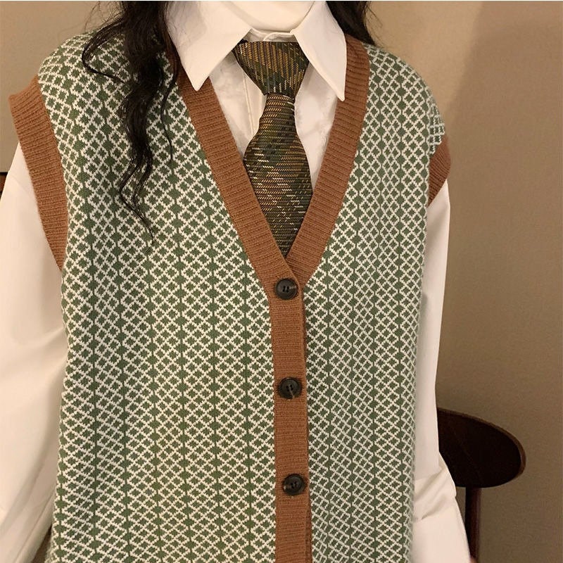 Vintage Dark Academia Clothing Knitted Classic V Neck Argyle Sweater Vest For Woman Light Academia Clothing Retro Casual Vest