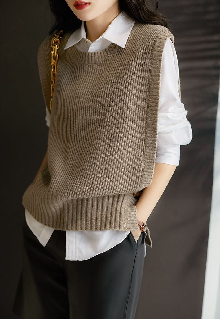 Women Knitted Sweater Vest Cozy Knitwear Sweater Vest Winter Cardigan Sweater Harajuku Sweater Women Clothing