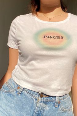 Pisces Zodiac Retro Y2K Aura Crop Top for a Stylish and Nostalgic Look