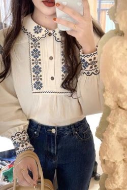 Vintage-inspired Puff Sleeve Ethnic Blouse