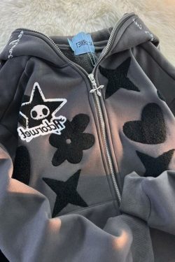 Y2K Embroidered Oversized Hoodie with Full Zip Up - Star and Heart Design