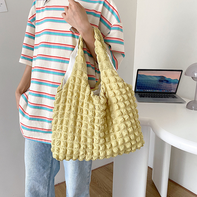 cute large capacity winter fashion handbag   pleated puff shoulder bag for women 1586