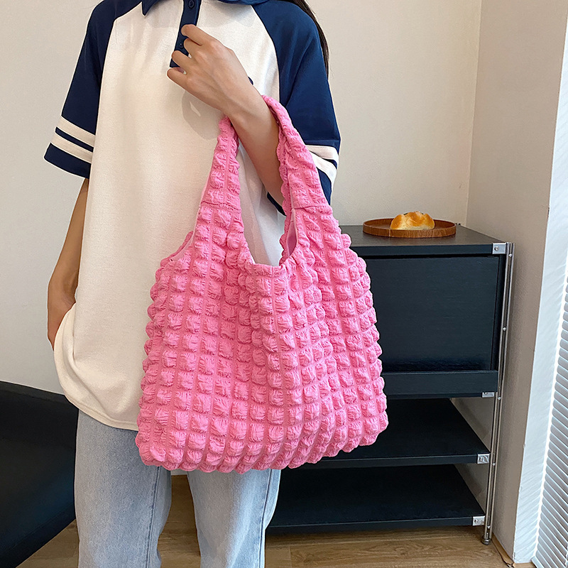 cute large capacity winter fashion handbag   pleated puff shoulder bag for women 6602