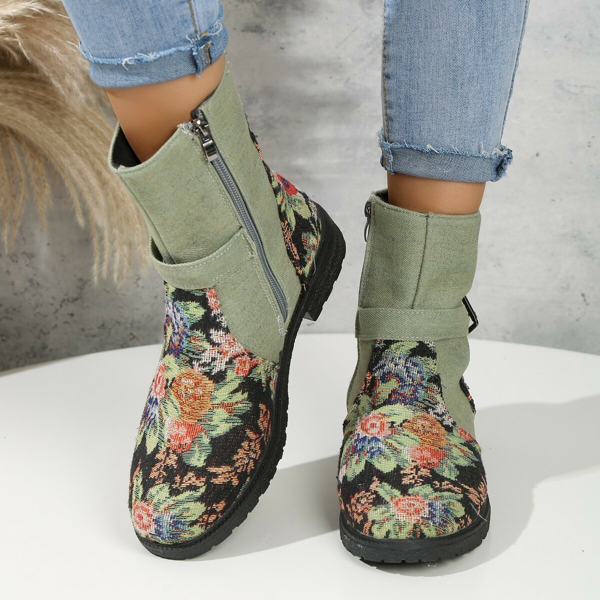 retro flowers print women's ankle boots with chunky heels & side zipper 7404