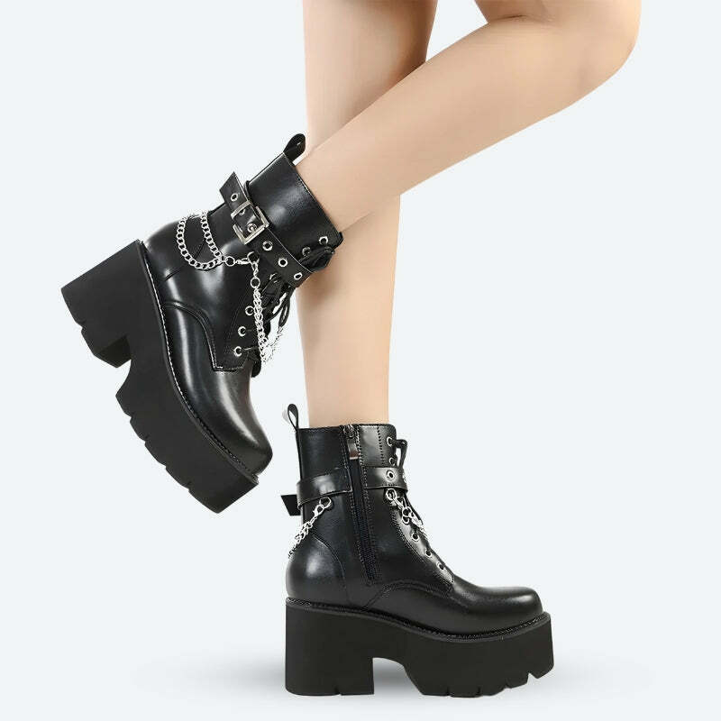 Chunky Boots: Y2K Grunge Style, 90s Fashion Must-Have for Summer Outfits & Aesthetic Looks