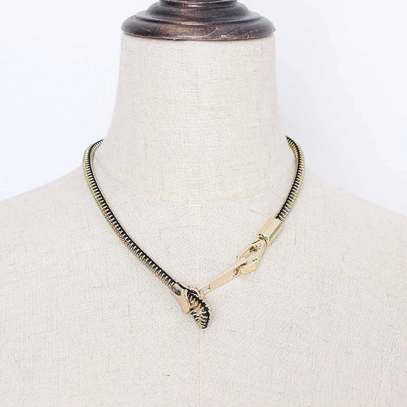 Edgy Y2K Zipper Necklace - Grunge Aesthetic Jewelry for 90s Fashion Lovers