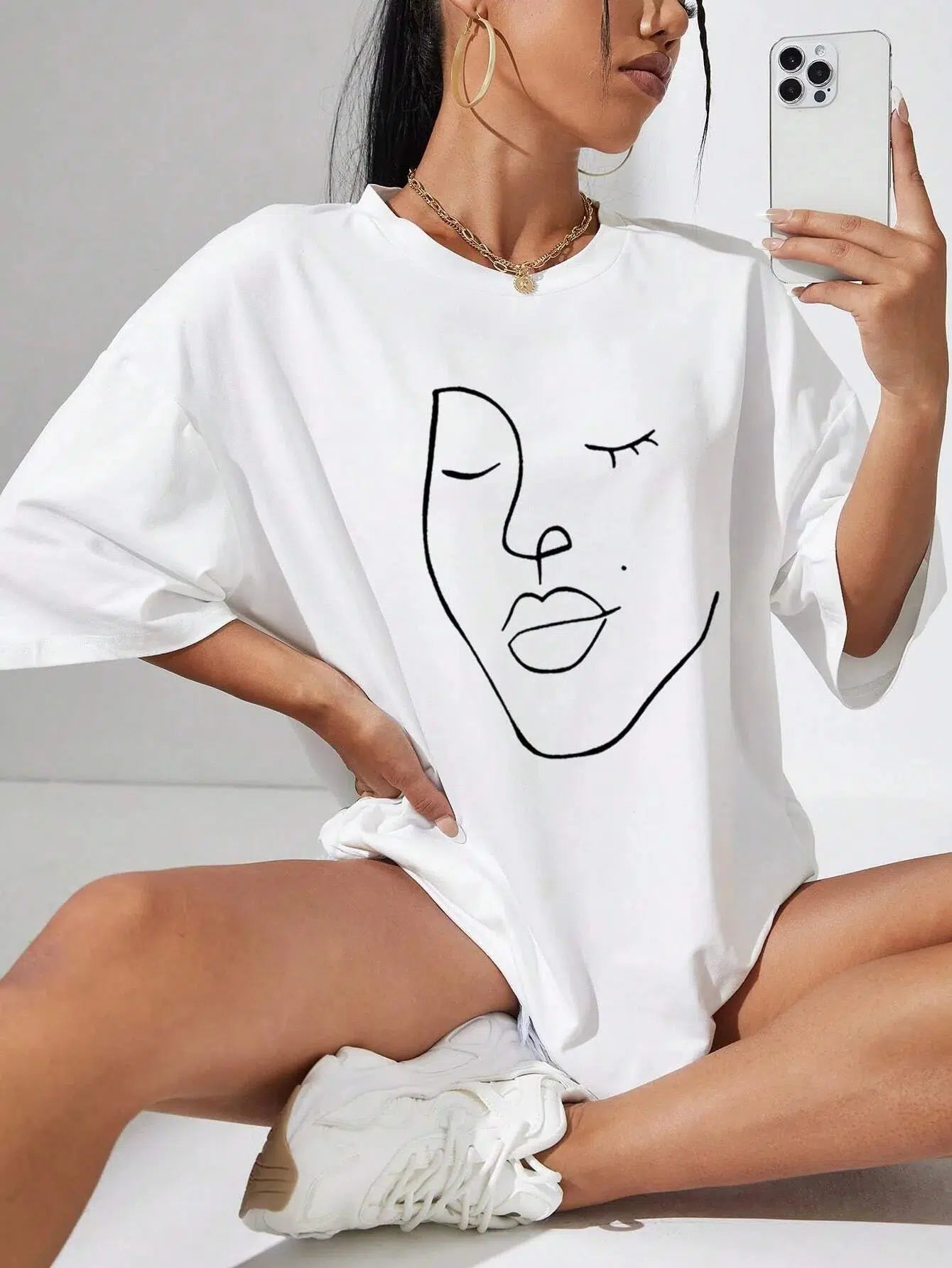 Y2K Aesthetic Abstract Woman Face Tee - Trendy 90s Grunge Style for Summer Outfits