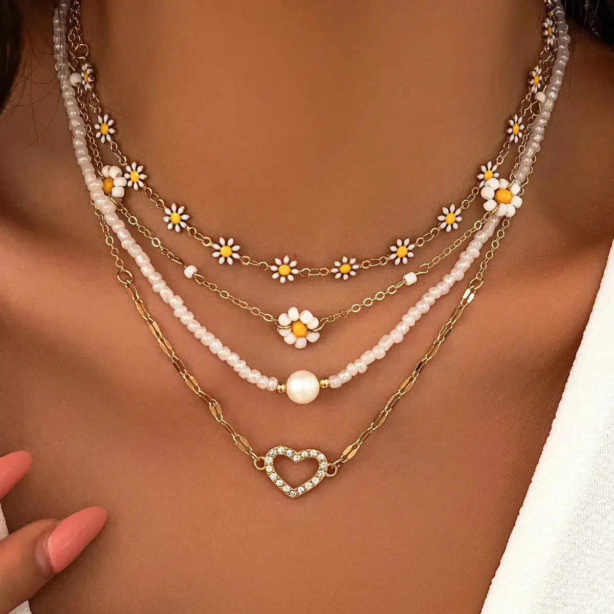 Y2K Aesthetic Daisy & Heart Necklace Set - Cute Layered Jewelry for 90s Fashion Lovers