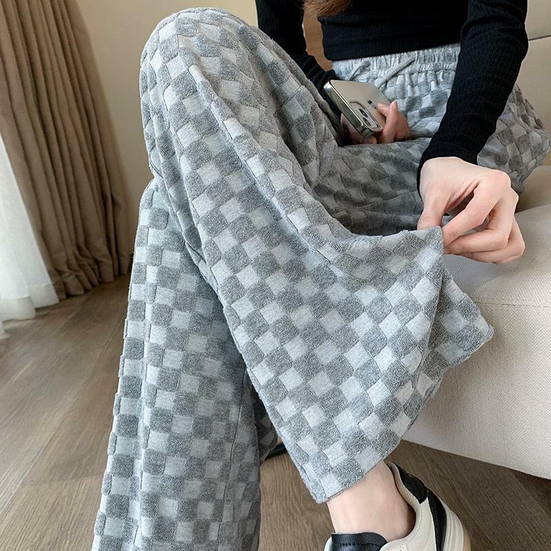 Y2K Checkered Cargo Sweatpants for Grunge Aesthetic & 90s Fashion Lovers