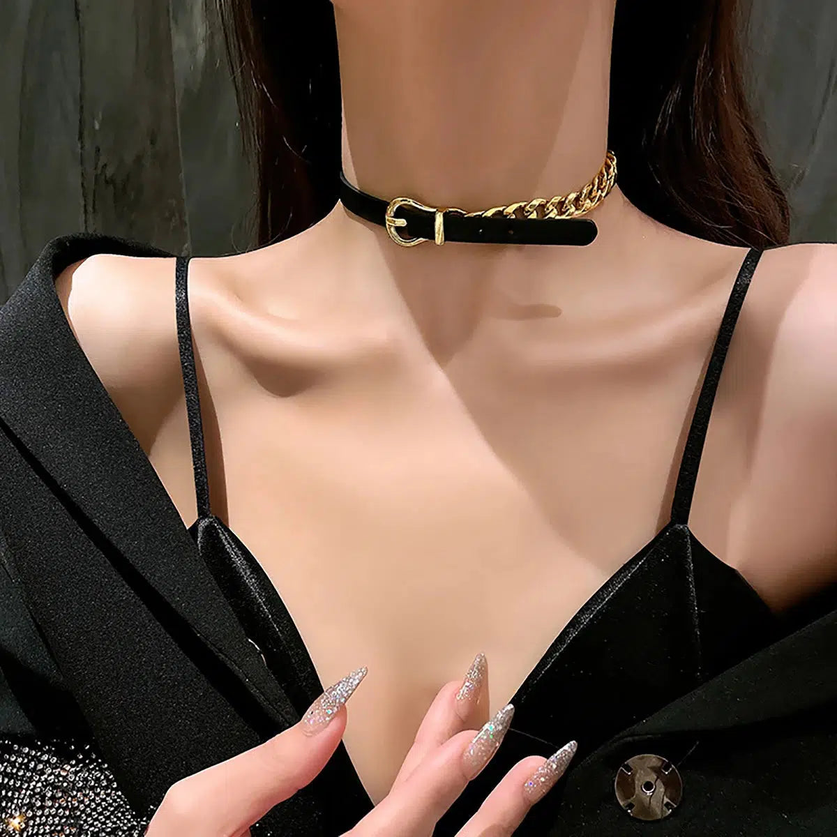 Y2K Fashion Half Belted Chain Necklace - Trendy Gold Accessory for 2000s Aesthetic Outfits