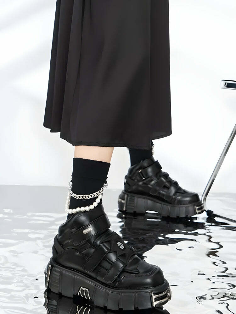 Y2K Grunge Chunky Platform Boots with Metal Details for 90s Fashion Aesthetic