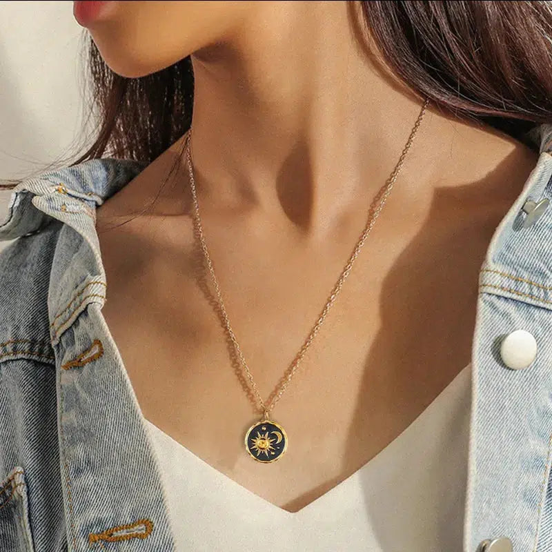 Y2K Sun Moon Charm Necklace - Aesthetic Jewelry for 2000s Fashion Lovers