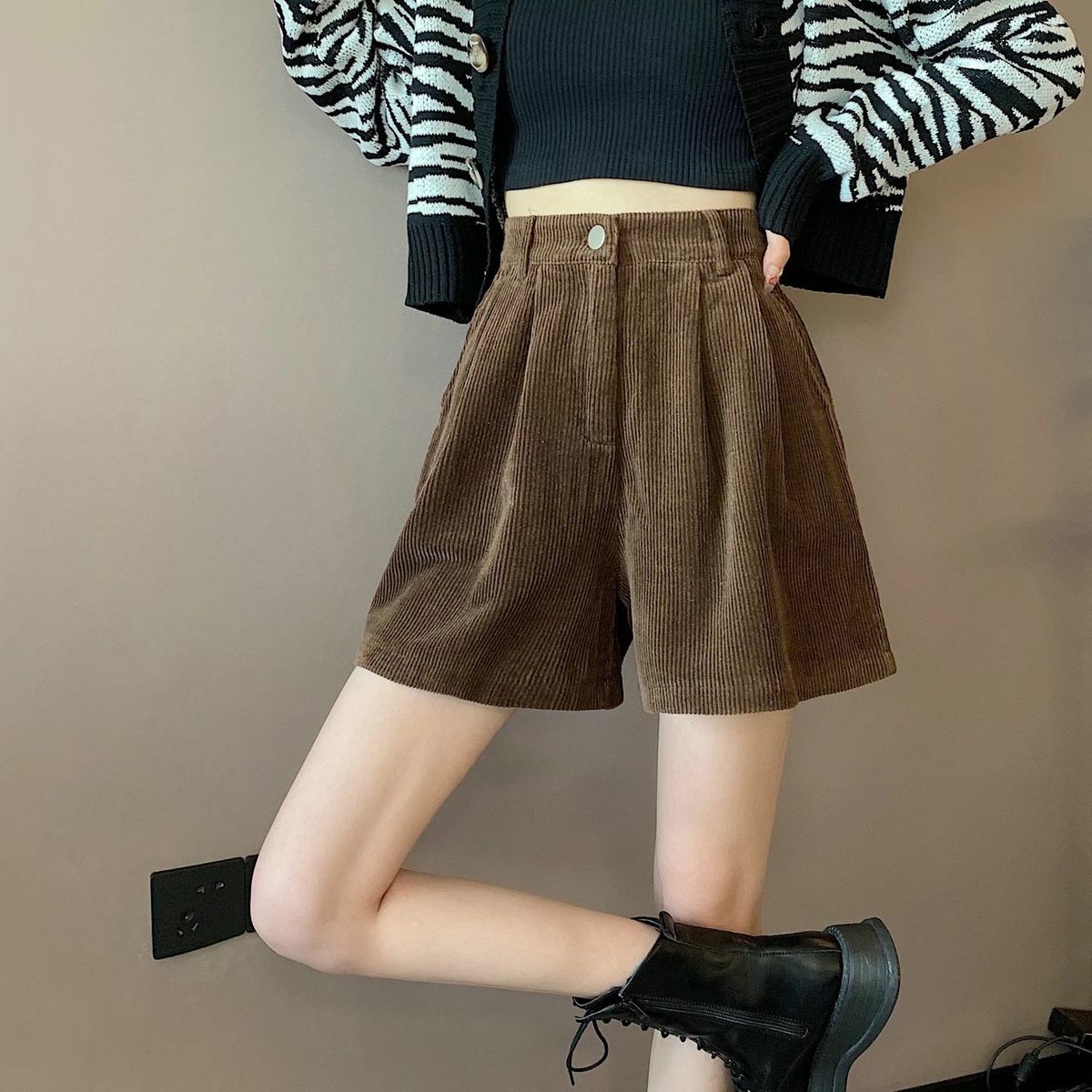 Y2K High Waist Corduroy Shorts - Vintage Grunge Aesthetic, Cute Pastel Goth Style