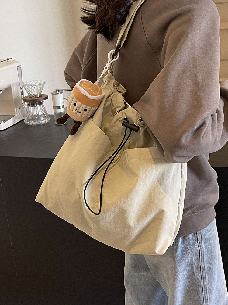2025 Fashion Large Tote Bag for Women - Stylish Fabric Shoulder Bag with Big Capacity for Commuting and Daily Use