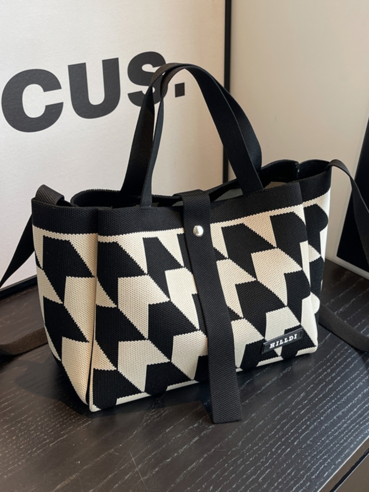 2025 Large Capacity Canvas Tote Bag for Women - Fashionable Versatile Shoulder and Crossbody Commuting Bag