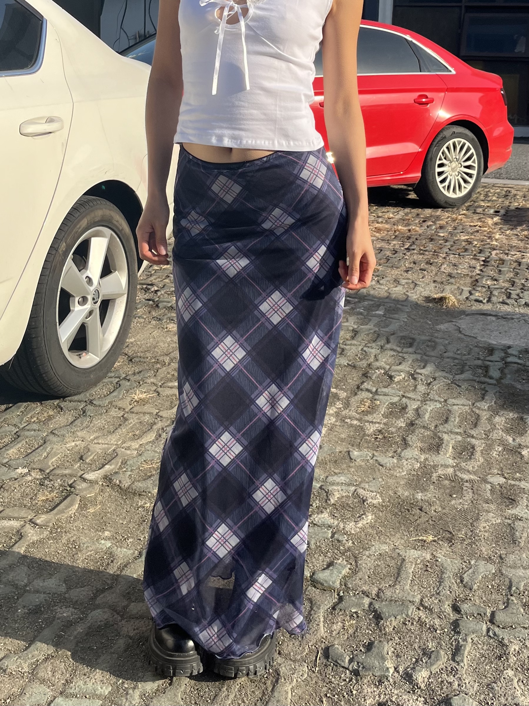 2025 New American Vintage Sweet and Spicy Plaid Sheer Stretch Midi Skirt for Women - Slim Fit Y2K Inspired Fashion