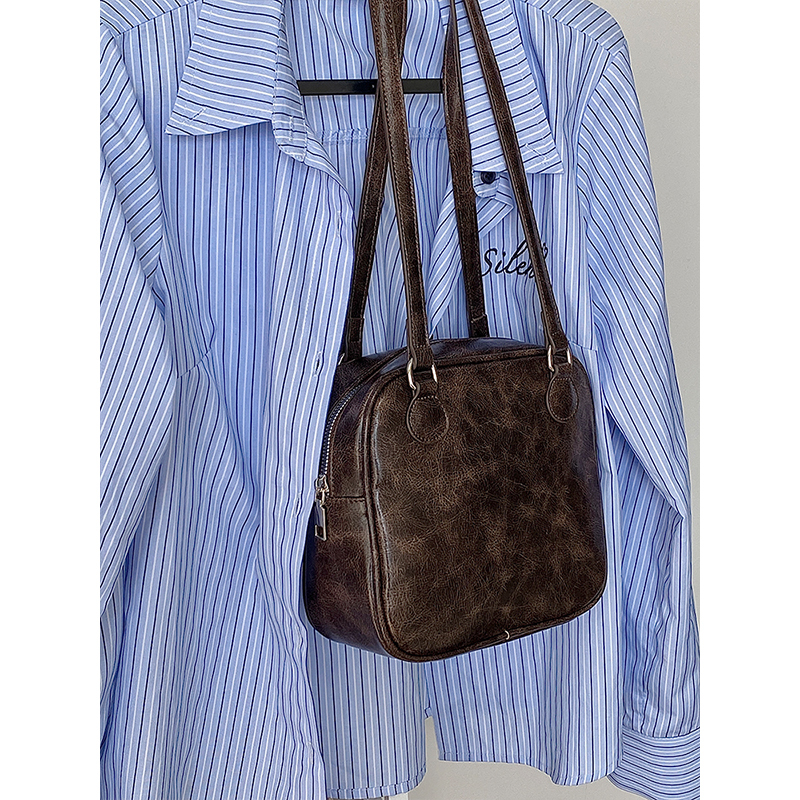 2025 New Women's Korean Retro Lightweight Small Square Bag - High-Quality Handheld Shoulder Bag for Everyday Style