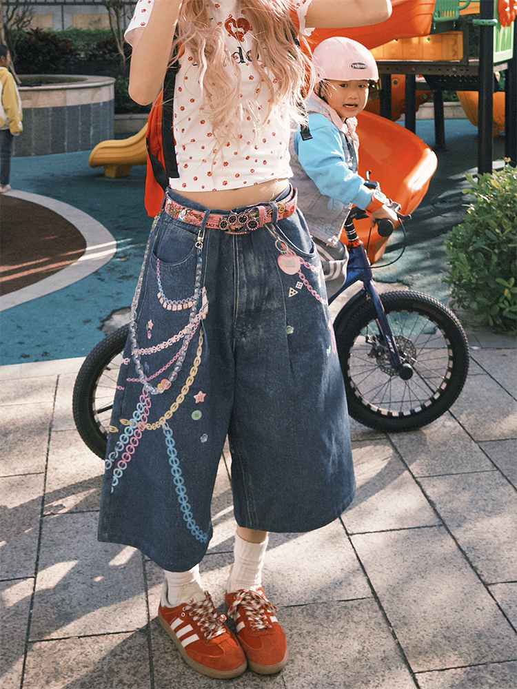 2025 Spring American 3D Chain Color Printed Loose Wide-Leg Denim Shorts for Men and Women - Trendy Unisex Fashion