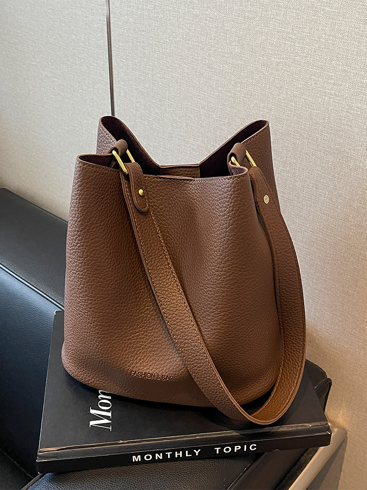 2025 Summer Fashion Women's Retro Bucket Bag - Stylish Crossbody Shoulder Bag for High-End Look