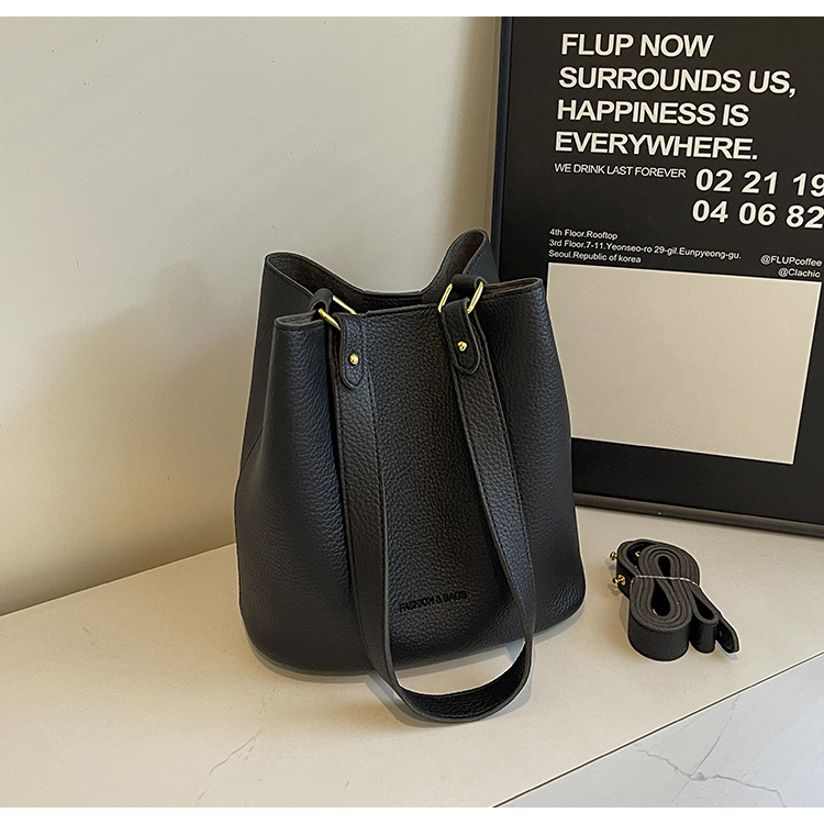 2025 Summer Fashion Women's Retro Bucket Bag - Stylish Crossbody Shoulder Bag for High-End Look