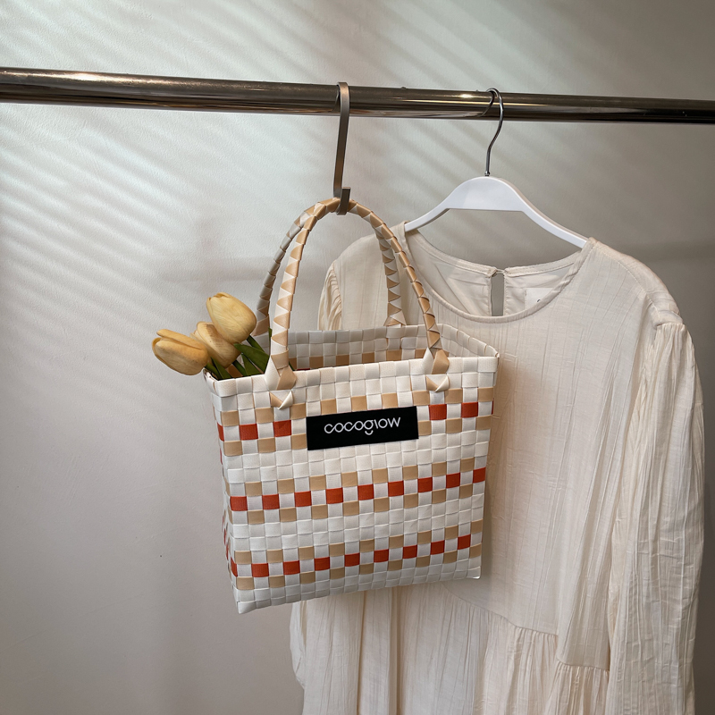 2025 Summer Fashion Woven Handheld Bag for Women - Stylish Bamboo Vegetable Basket for Beach Vacation