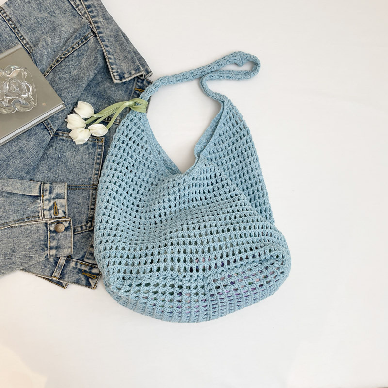 2025 Summer Women's Large Capacity Hollow Woven Beach Bucket Bag - Trendy Simple Design for Coastal Adventures