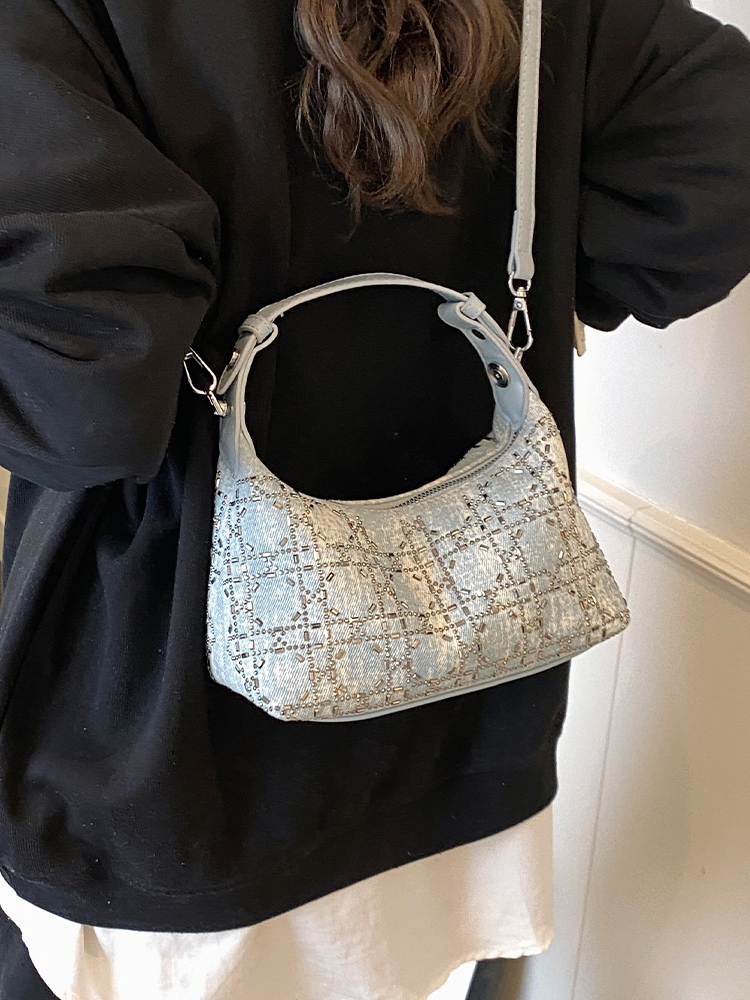 2025 Summer Women's Minimalist Crossbody Dumpling Shoulder Tote Bag - Versatile Fashionable Commuter Style