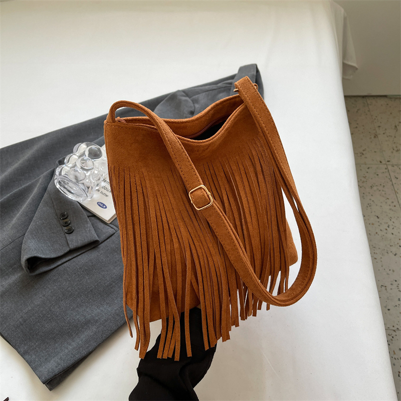 2025 Women's Autumn Winter Retro Korean Style Tassel Small Square Shoulder Bag - High-End Minimalist Fashion Accessory