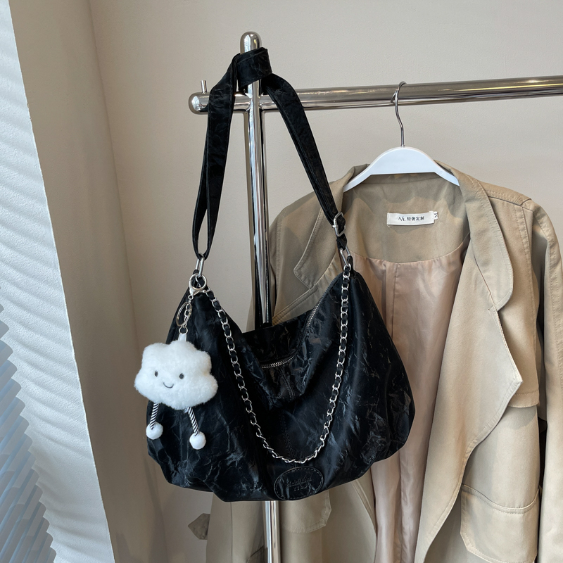 2025 Women's High-End Shoulder Bag - Large Capacity Crossbody Dumpling Bag for Commuter Style