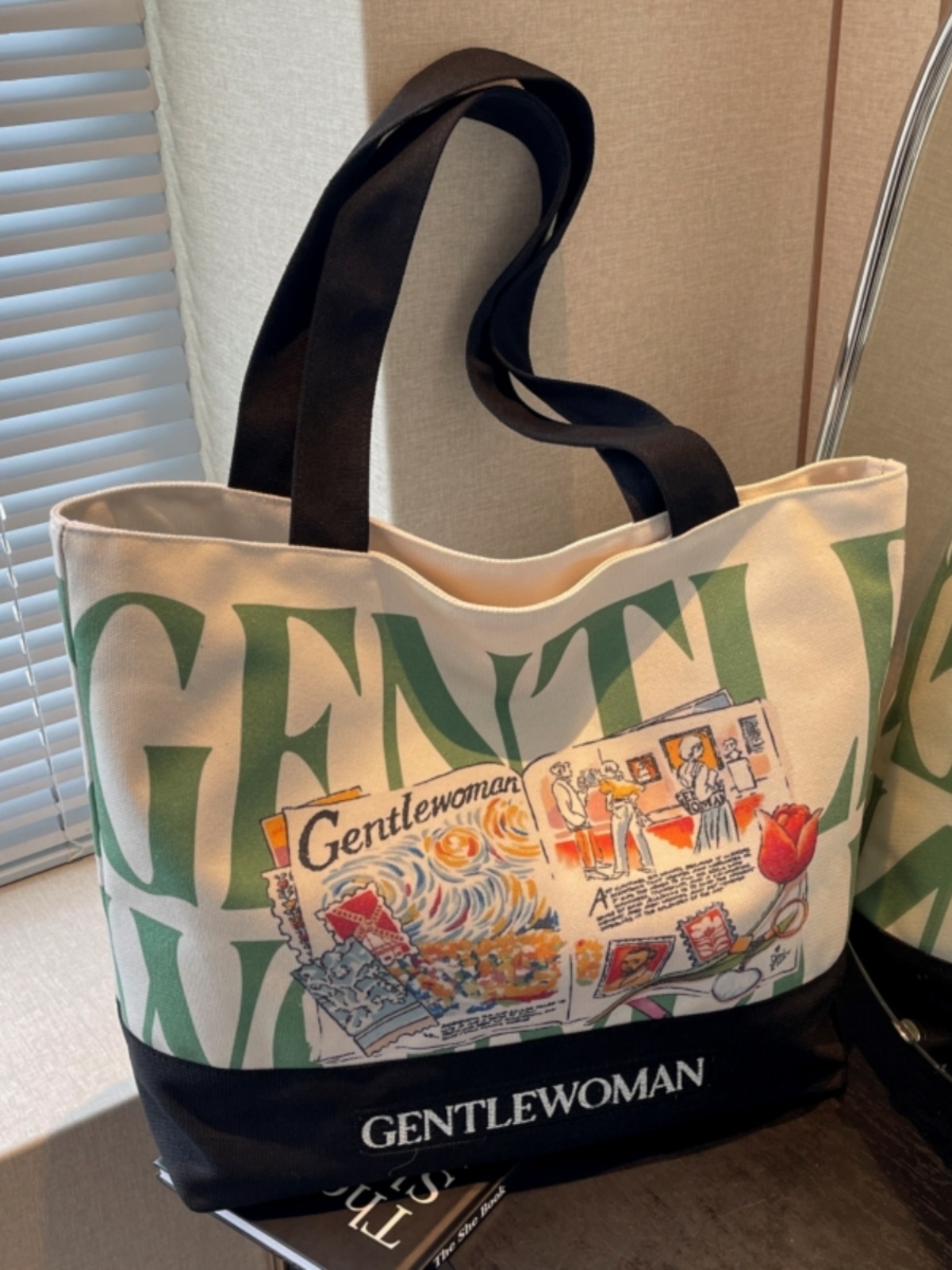 2025 Women's Letter Canvas Bag - Versatile Large Capacity Commuter Tote for Students, Stylish Shoulder Handbag