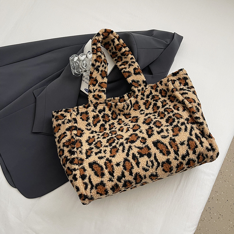 2025 Women's Plush Leopard Print Tote Bag - Fluffy Shoulder Bag with Large Capacity for Spring and Summer Fashion
