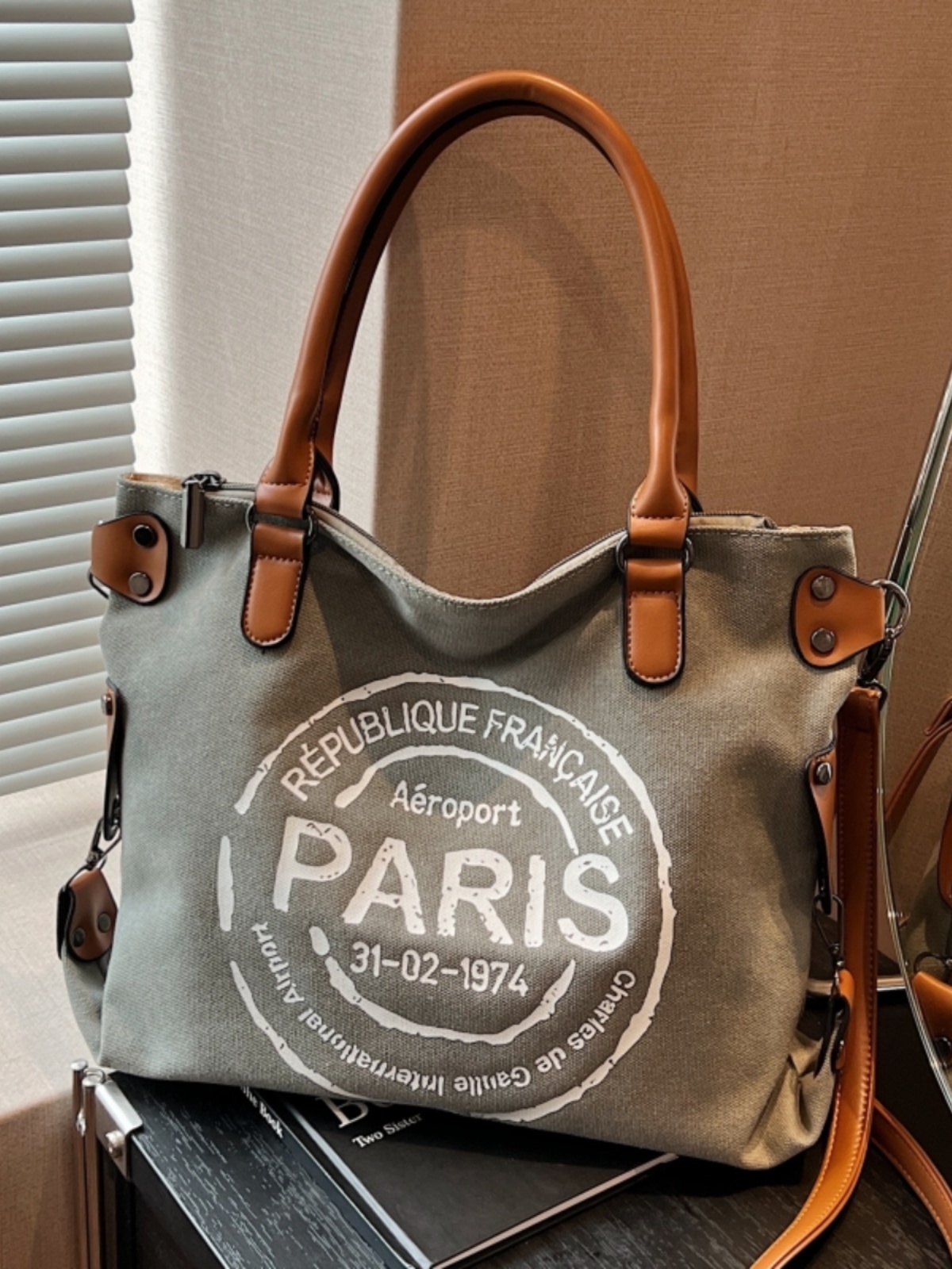 2025 Women's Single-Shoulder Canvas Tote Bag - Large Capacity Spring & Summer Fashion for Classes & Commuting