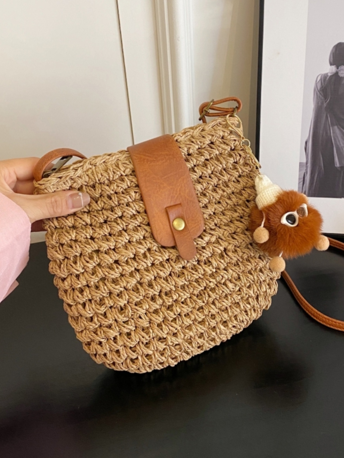 2025 Woven Small Crossbody Bag for Women - Versatile Beach Vacation Phone Bag, Niche Ins Style