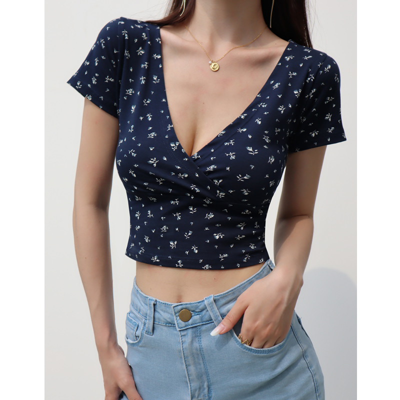 90s American Retro Floral Cross V-Neck Tight Fitted High-Waisted Cropped Short Sleeve T-Shirt for Women - Summer Style
