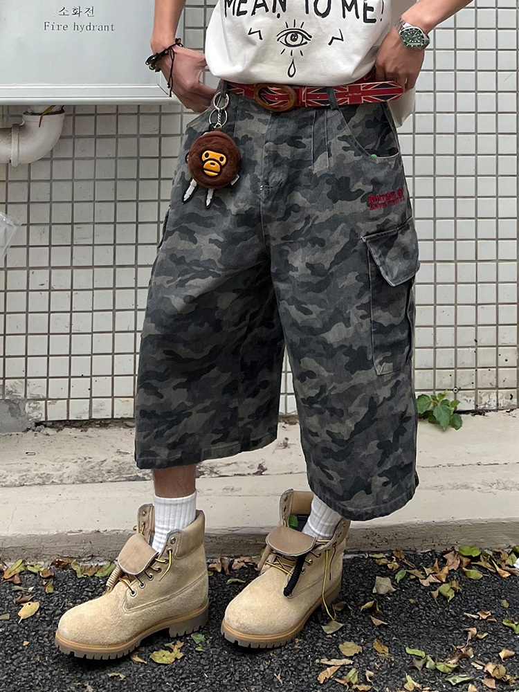 American Retro Camouflage Cargo Shorts for Men & Women - Loose-Fitting, Casual Wide-Leg Summer Shorts