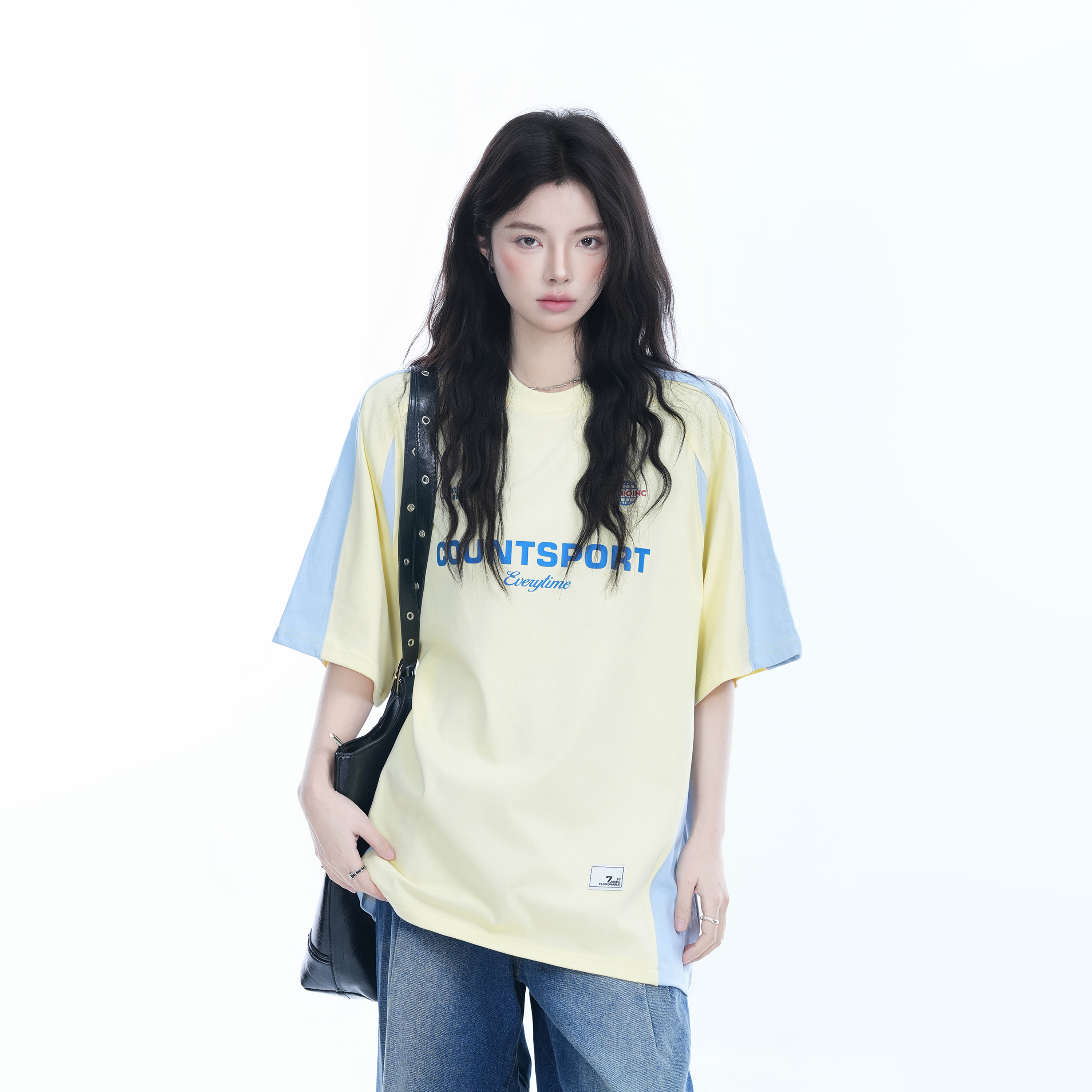 American Retro Color-Blocking Oversized Short-Sleeve T-Shirt for Women - Casual Sports Style, Y2K Inspired, Comfortable Fit
