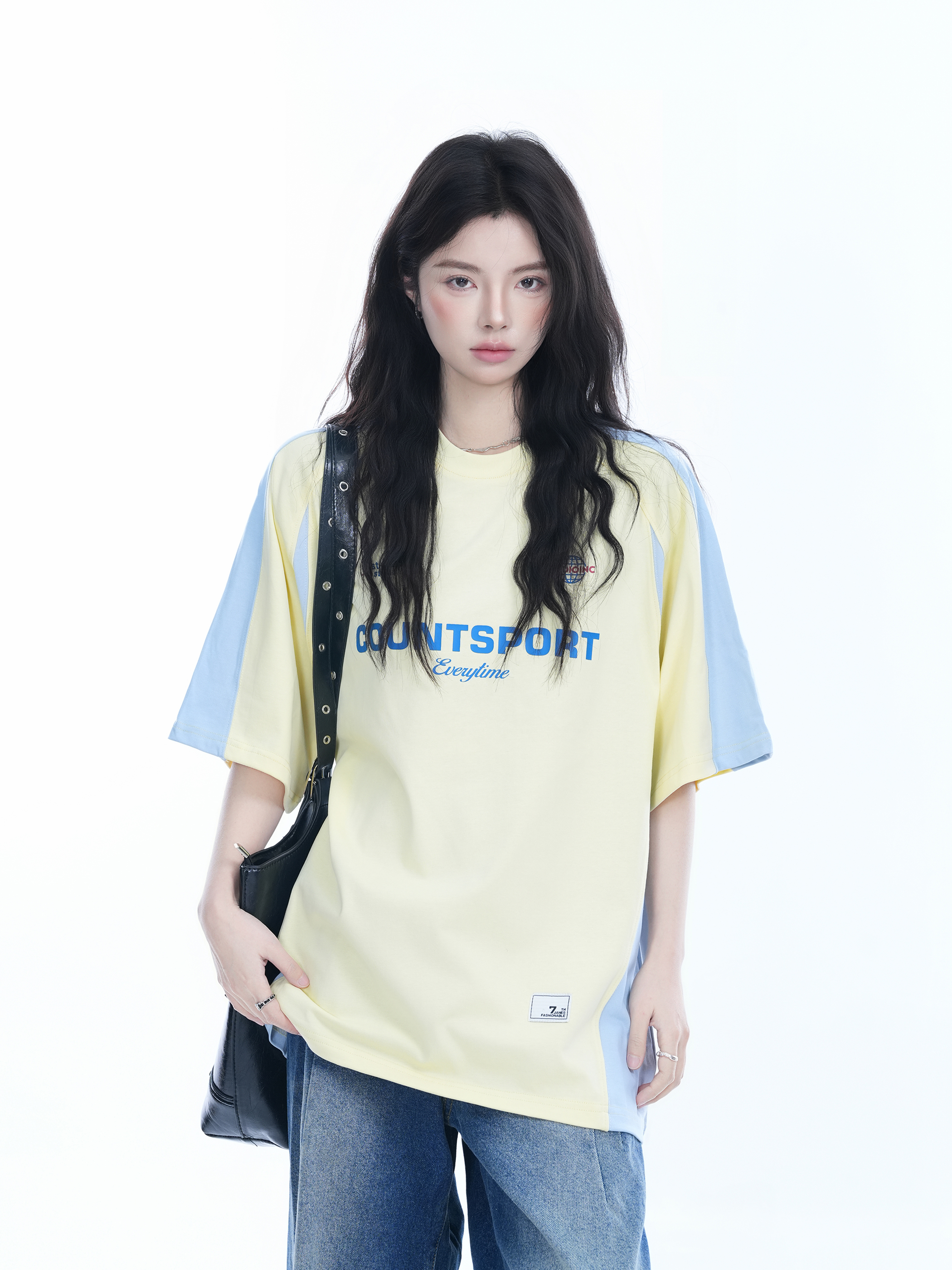 American Retro Color-Blocking Oversized Short-Sleeve T-Shirt for Women - Casual Sports Style, Y2K Inspired, Comfortable Fit