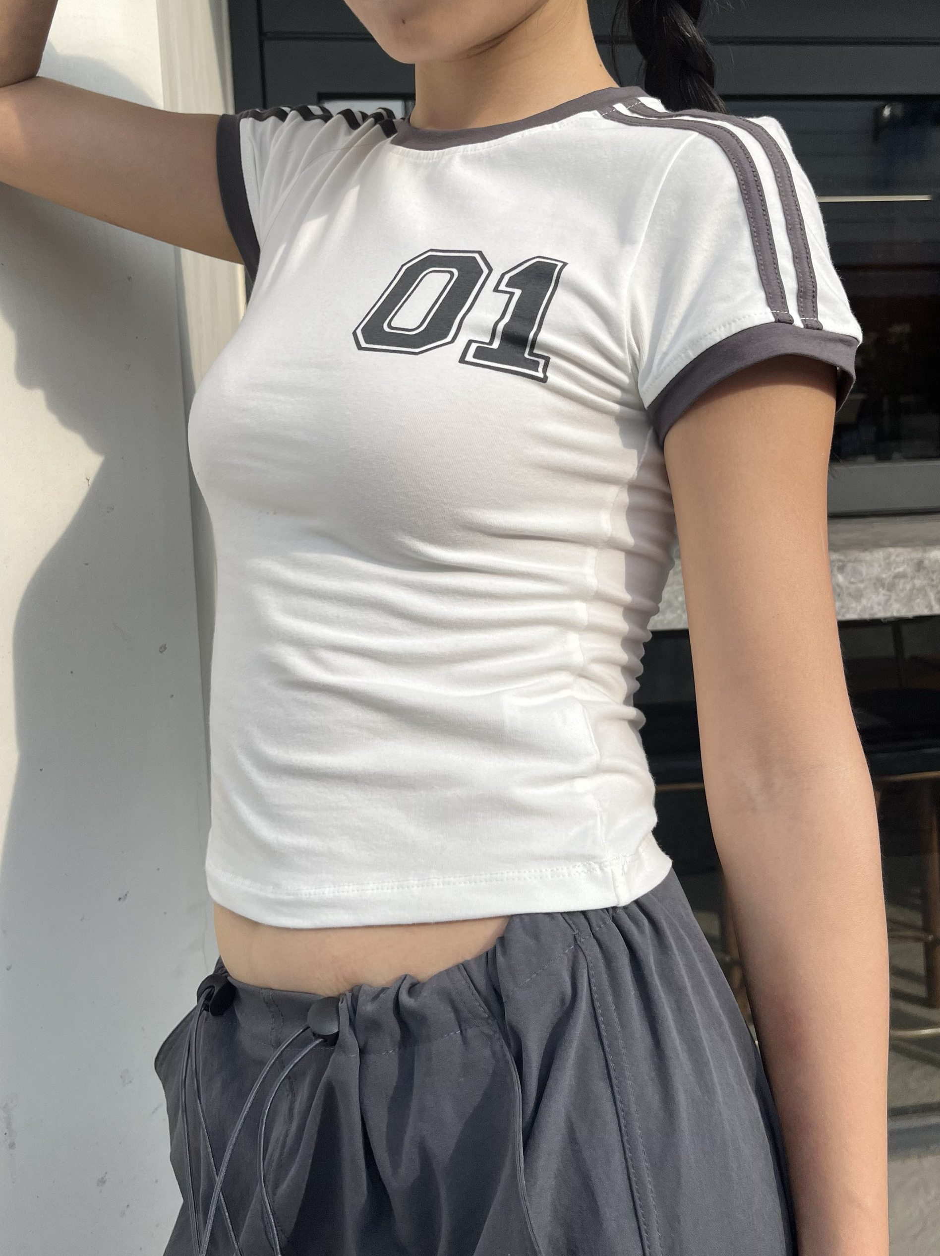 American Retro Digital Color Block Slim Fit Short Sleeve T-Shirt - Versatile 90s Inspired Style for Modern Fashion 2025